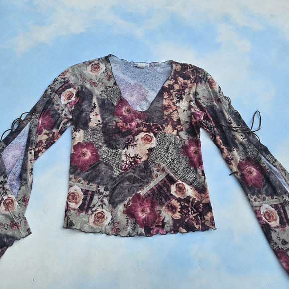 Vintage 90s y2k Blouse Hippie Top Flower Print Suede Tue Strings Bell Sleeve 90s - Picture 6 of 10